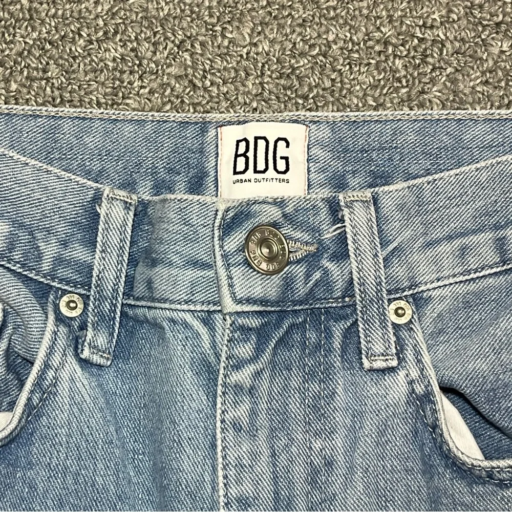 BDG Urban Outfitters High Rise Baggy Jeans Womens 25 Blue Denim Distressed - Picture 4 of 14